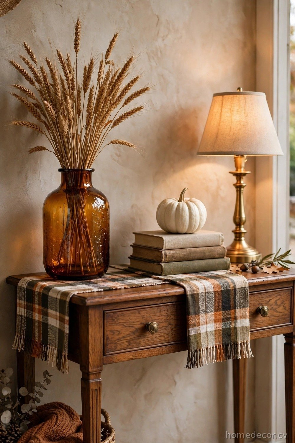 Entryway Console with Amber Glass and Wheat